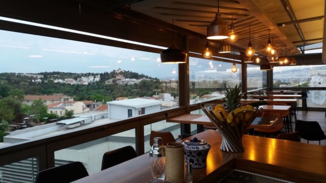 ξύλινα τραπεζοκαθίσματα a for athens restaurant
